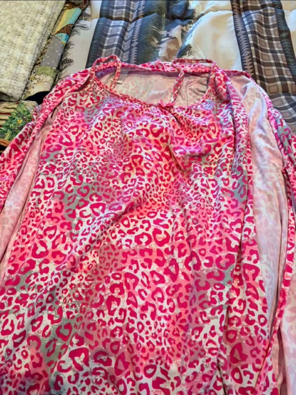 Pink Leopard Print Women's Sleep Chemise And Robe